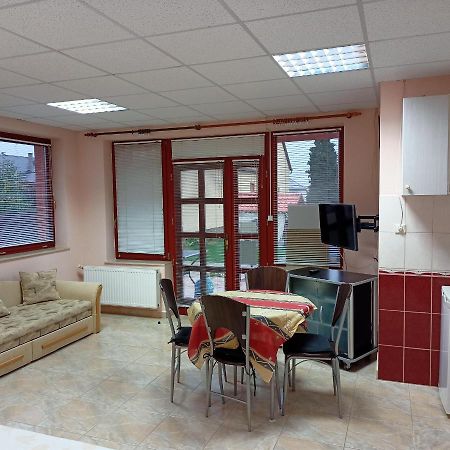 Livia Apartman บุค ภายนอก รูปภาพ