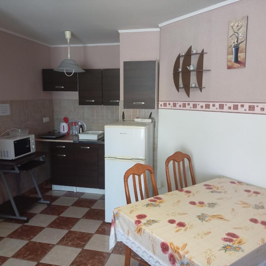 Livia Apartman บุค ภายนอก รูปภาพ