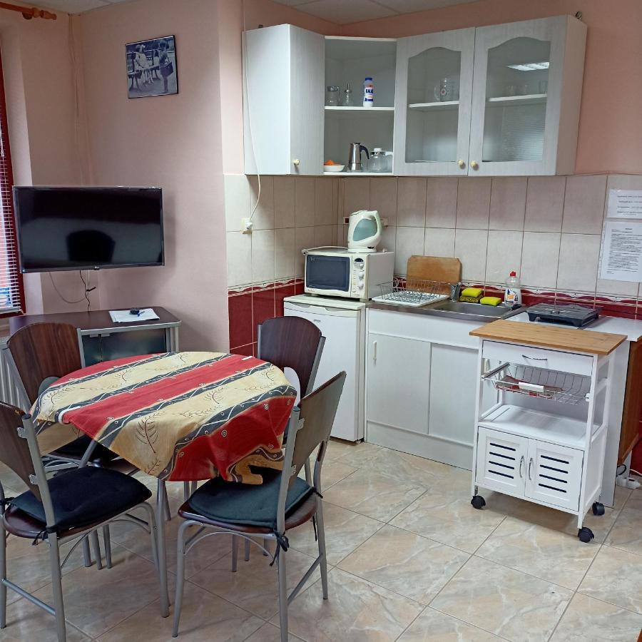 Livia Apartman บุค ภายนอก รูปภาพ